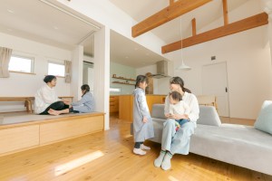 「小上がり和室の高さ」住宅のプロが解説！暮らしを変えるメリットと後悔しないポイント